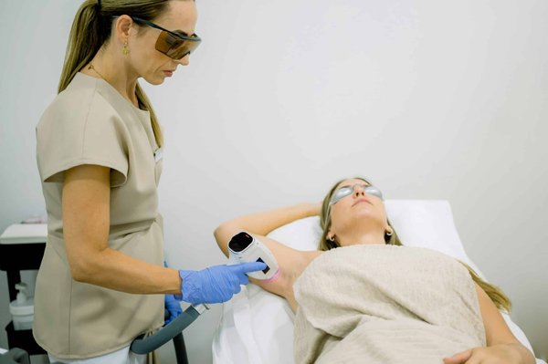 Top épileur lumière pulsée : lequel choisir ?