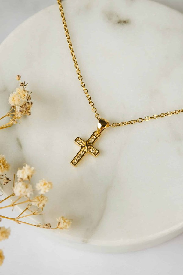 Guide d'achat : choisir le meilleur collier croix